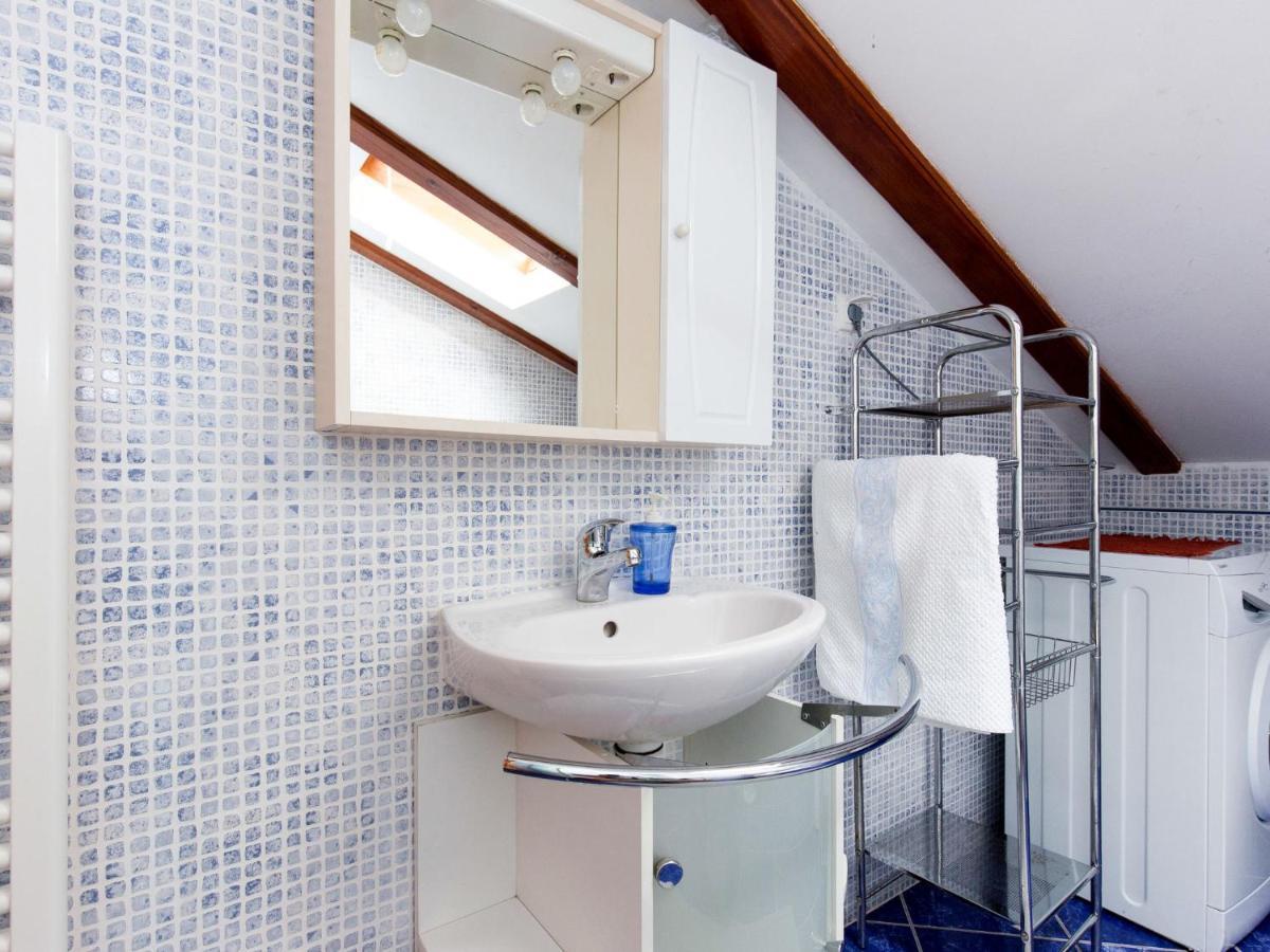 Apartment Teodora - Lov101 By Interhome ลอฟราน ภายนอก รูปภาพ